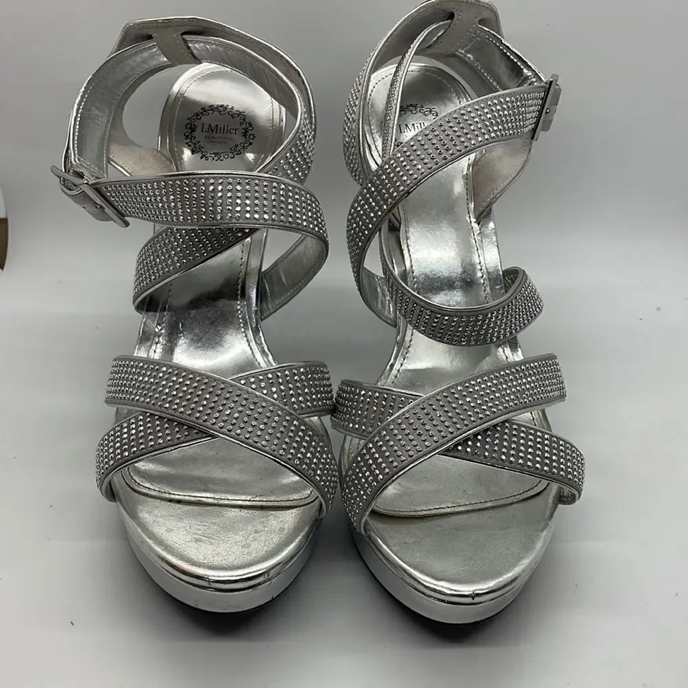 L Miller Beautiful Shoes  Silver Rhinestones Wrap Ankle 9M Sexy Dressy